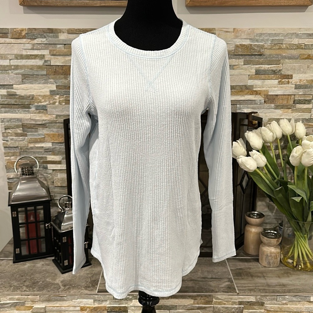 Abercrombie & Fitch Women’s Long Sleeve Tee